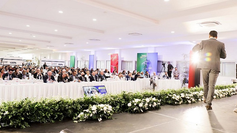 Foto 4 de 6: Rector Sergio Mena expuso en el “Foro Virtual Educa Gran Caribe 2022” junto a expertos de Latinoamérica