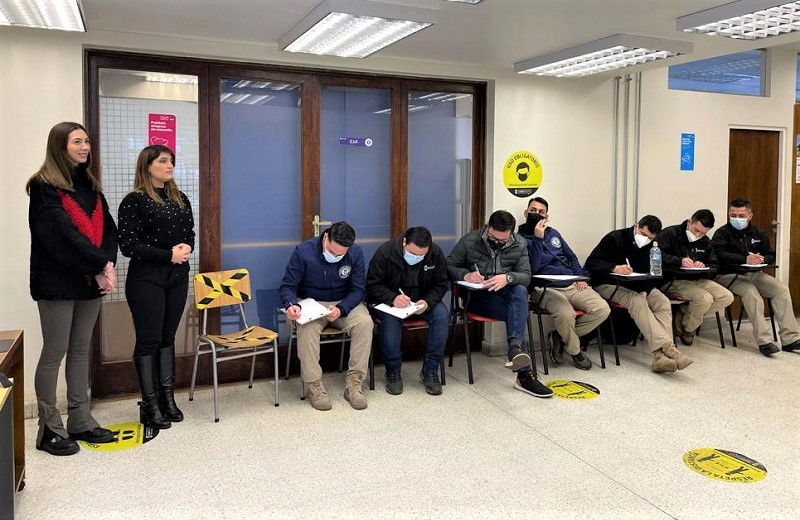 Imagen de la noticia: Centro de Atención Psicológica (CAP) de UGM dictó talleres de autocuidado a fiscalizadores de Providencia