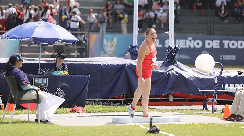 Foto 3 de 8: Natalia Duco, atleta nacional y estudiante UGM, ganó medalla de oro en Juegos Odesur 2022