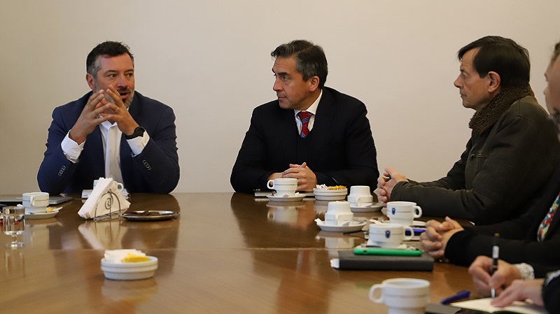 Foto 3 de 4: Sebastián Sichel asumió como Director del Centro de Innovación y Desafíos del Futuro UGM