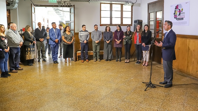 Foto 7 de 15: Universidad Gabriela Mistral inauguró “Exposición 130 Años de Gabriela Mistral”