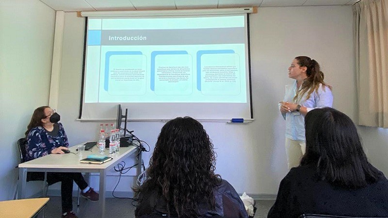 Foto 4 de 4: Estudiantes y académica UGM participaron en XVI Congreso Chileno de Psicología