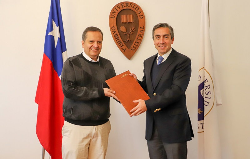 Imagen de la noticia: Universidad Gabriela Mistral firmó convenio de colaboración con Proptech Chile