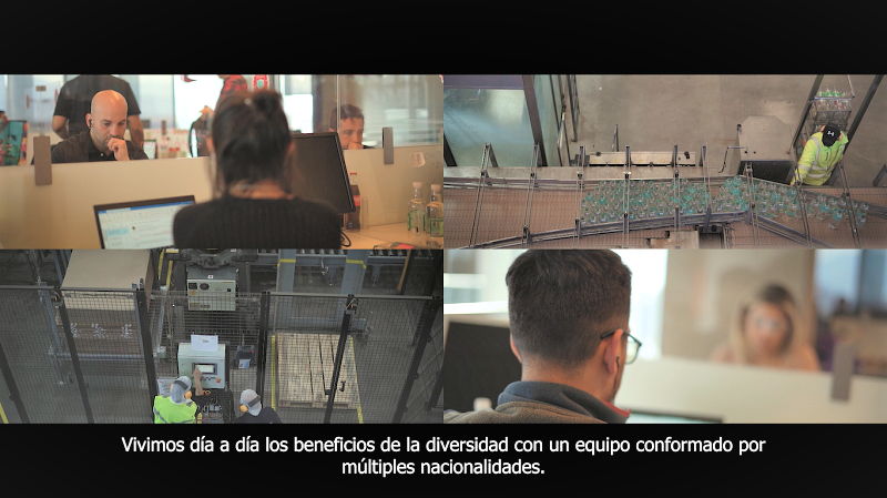 Foto 4 de 5: Estudiantes de Diseño UGM participaron de proyecto colaborativo audiovisual con Coca Cola Andina