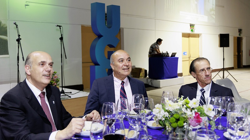 Foto 51 de 66: Galería fotográfica: Cuenta del Rector 2022 y Cena Aniversario UGM 41 Años