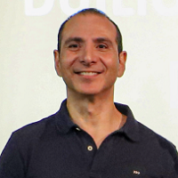 Imagen de la noticia: Alumni UGM Duilio De Lapeyra realizó charla motivacional para comunidad universitaria