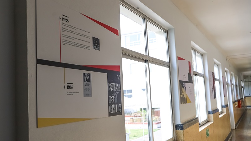 Foto 12 de 15: Universidad Gabriela Mistral inauguró “Exposición 130 Años de Gabriela Mistral”