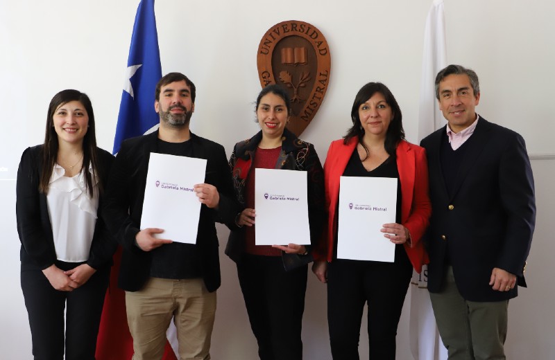 Imagen de la noticia: Académicos UGM fueron becados para cursar Diplomado en Vinculación con el Medio