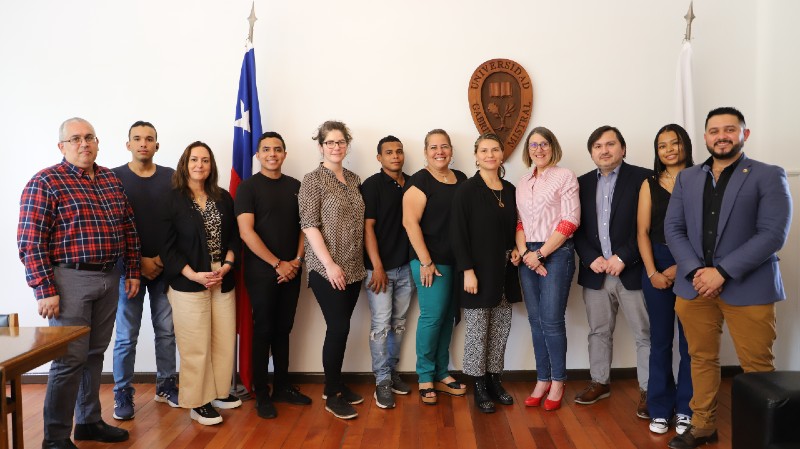 Foto 9 de 9: UGM recibió a delegación de U. de La Guajira de Colombia para fomentar la colaboración institucional