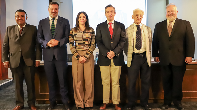 Foto 4 de 8: Derecho UGM en colaboración con Universidad Católica de Temuco realizaron Jornadas de Derecho Civil