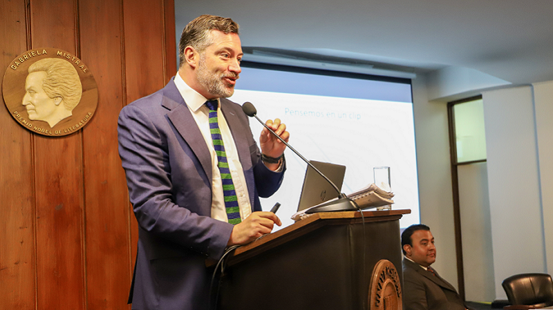 Foto 3 de 8: Derecho UGM en colaboración con Universidad Católica de Temuco realizaron Jornadas de Derecho Civil