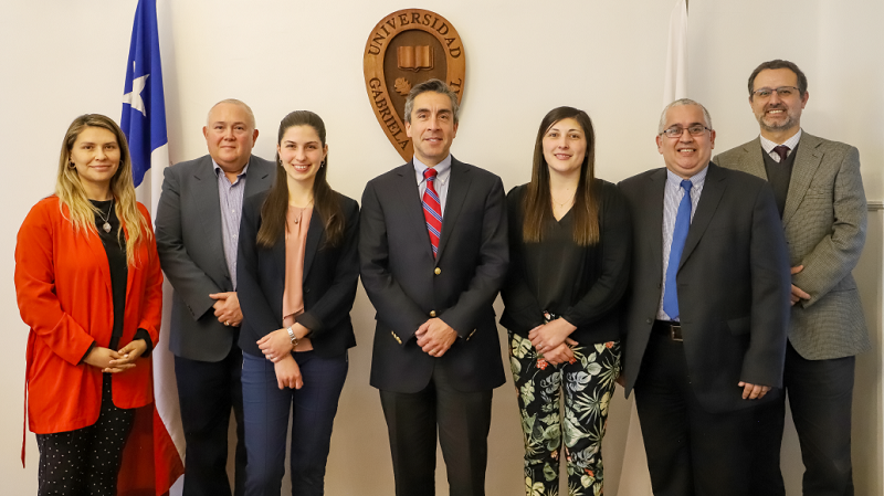 Foto 10 de 10: UGM y UNAPEC de República Dominicana firmaron convenio de colaboración para promover el perfeccionamiento e intercambio académico