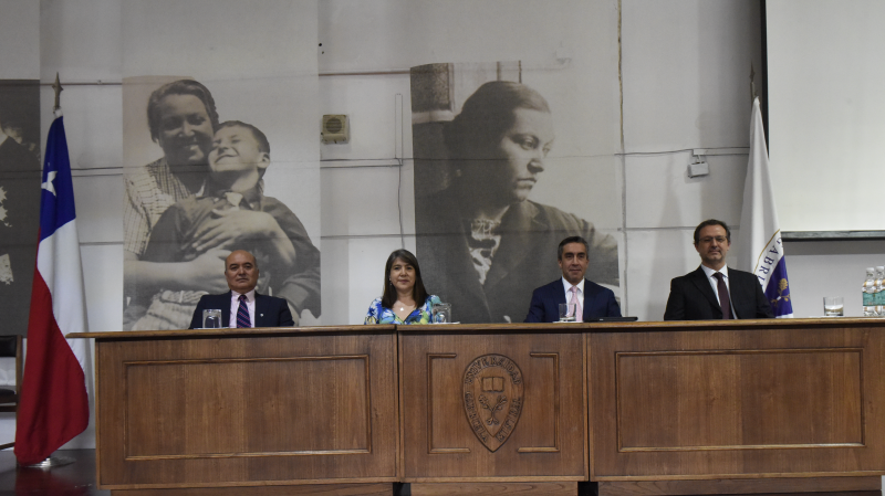 Foto 3 de 72: Galería fotográfica (Primera Parte): Ceremonias de Titulación UGM Año Académico 2022 Ingenierías, Diseño, Psicología, Educación y Magíster UGM
