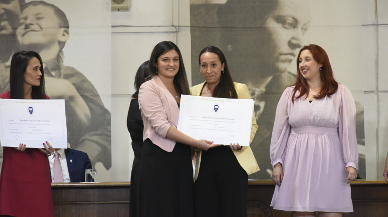 Foto 12 de 71: Galería fotográfica (Primera Parte): Ceremonias de Titulación UGM Año Académico 2022 Escuela de Ciencias de la Salud UGM