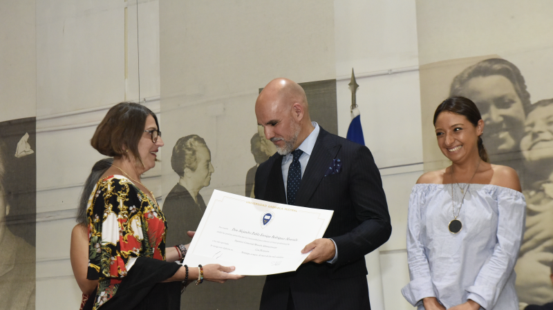 Foto 14 de 72: Galería fotográfica (Primera Parte): Ceremonias de Titulación UGM Año Académico 2022 Ingenierías, Diseño, Psicología, Educación y Magíster UGM