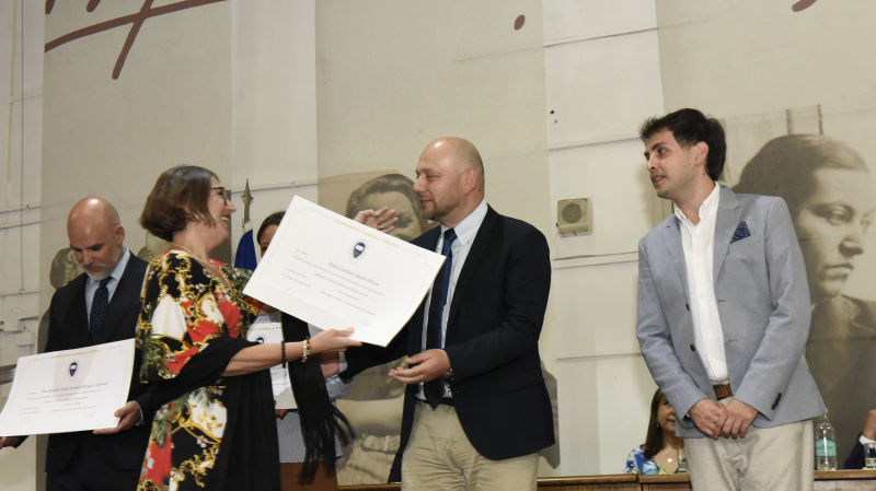 Foto 16 de 72: Galería fotográfica (Primera Parte): Ceremonias de Titulación UGM Año Académico 2022 Ingenierías, Diseño, Psicología, Educación y Magíster UGM