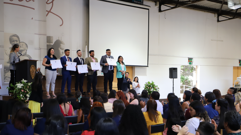 Foto 22 de 71: Galería fotográfica (Primera Parte): Ceremonias de Titulación UGM Año Académico 2022 Escuela de Ciencias de la Salud UGM