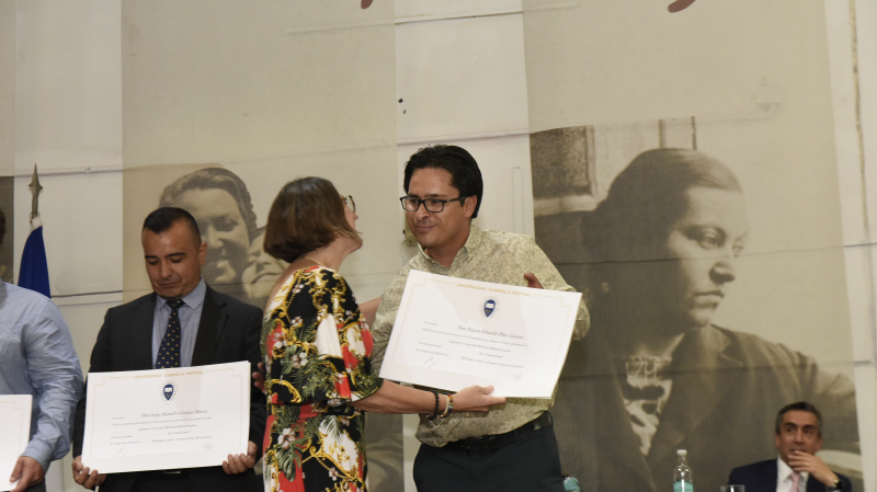 Foto 21 de 72: Galería fotográfica (Primera Parte): Ceremonias de Titulación UGM Año Académico 2022 Ingenierías, Diseño, Psicología, Educación y Magíster UGM