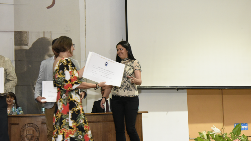 Foto 23 de 72: Galería fotográfica (Primera Parte): Ceremonias de Titulación UGM Año Académico 2022 Ingenierías, Diseño, Psicología, Educación y Magíster UGM