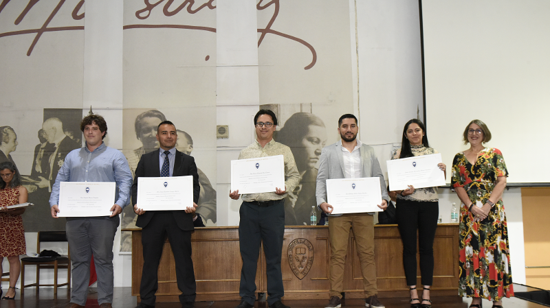 Foto 24 de 72: Galería fotográfica (Primera Parte): Ceremonias de Titulación UGM Año Académico 2022 Ingenierías, Diseño, Psicología, Educación y Magíster UGM