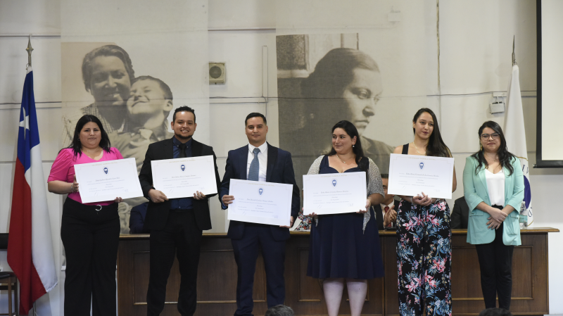 Foto 28 de 71: Galería fotográfica (Primera Parte): Ceremonias de Titulación UGM Año Académico 2022 Escuela de Ciencias de la Salud UGM