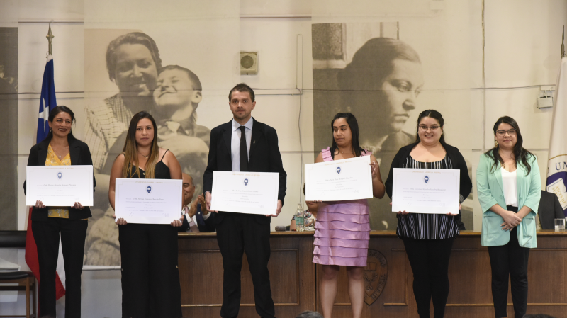 Foto 34 de 71: Galería fotográfica (Primera Parte): Ceremonias de Titulación UGM Año Académico 2022 Escuela de Ciencias de la Salud UGM