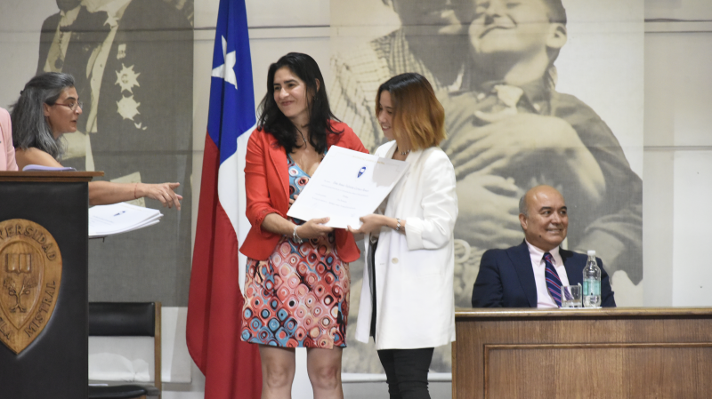 Foto 35 de 72: Galería fotográfica (Primera Parte): Ceremonias de Titulación UGM Año Académico 2022 Ingenierías, Diseño, Psicología, Educación y Magíster UGM