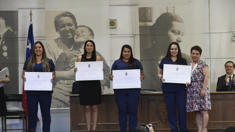 Foto 44 de 71: Galería fotográfica (Primera Parte): Ceremonias de Titulación UGM Año Académico 2022 Escuela de Ciencias de la Salud UGM