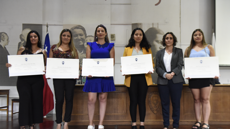 Foto 59 de 77: Galería fotográfica: Ceremonias de Titulación UGM Año Académico 2022 Derecho y Ciencias Sociales