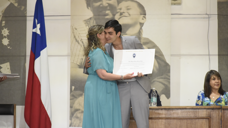 Foto 63 de 72: Galería fotográfica (Primera Parte): Ceremonias de Titulación UGM Año Académico 2022 Ingenierías, Diseño, Psicología, Educación y Magíster UGM