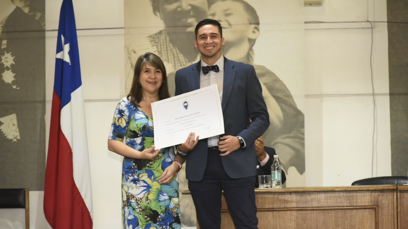 Foto 68 de 72: Galería fotográfica (Primera Parte): Ceremonias de Titulación UGM Año Académico 2022 Ingenierías, Diseño, Psicología, Educación y Magíster UGM