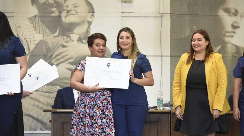 Foto 2 de 69: Galería fotográfica (Segunda parte): Ceremonias de Titulación UGM Año Académico 2022 Escuela de Ciencias de la Salud UGM