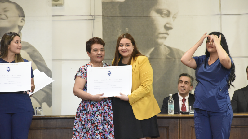 Foto 3 de 69: Galería fotográfica (Segunda parte): Ceremonias de Titulación UGM Año Académico 2022 Escuela de Ciencias de la Salud UGM
