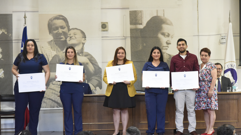 Foto 6 de 69: Galería fotográfica (Segunda parte): Ceremonias de Titulación UGM Año Académico 2022 Escuela de Ciencias de la Salud UGM