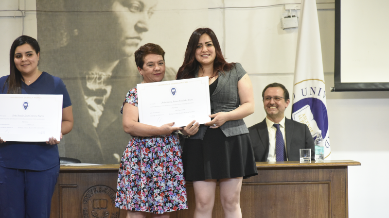 Foto 10 de 69: Galería fotográfica (Segunda parte): Ceremonias de Titulación UGM Año Académico 2022 Escuela de Ciencias de la Salud UGM