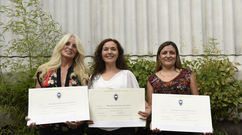 Foto 67 de 77: Galería fotográfica: Ceremonias de Titulación UGM Año Académico 2022 Derecho y Ciencias Sociales