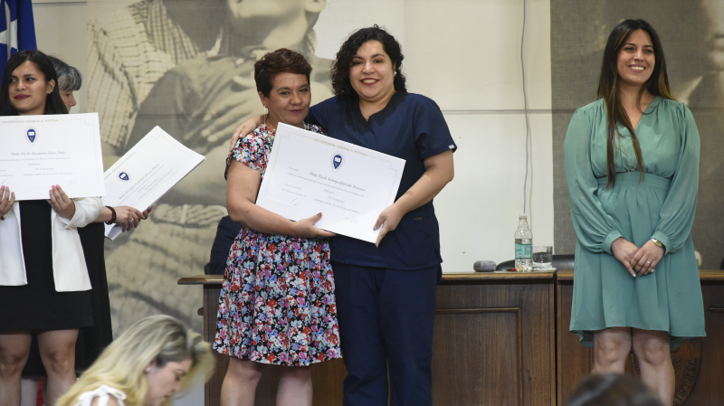 Foto 12 de 69: Galería fotográfica (Segunda parte): Ceremonias de Titulación UGM Año Académico 2022 Escuela de Ciencias de la Salud UGM