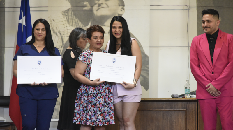 Foto 19 de 69: Galería fotográfica (Segunda parte): Ceremonias de Titulación UGM Año Académico 2022 Escuela de Ciencias de la Salud UGM