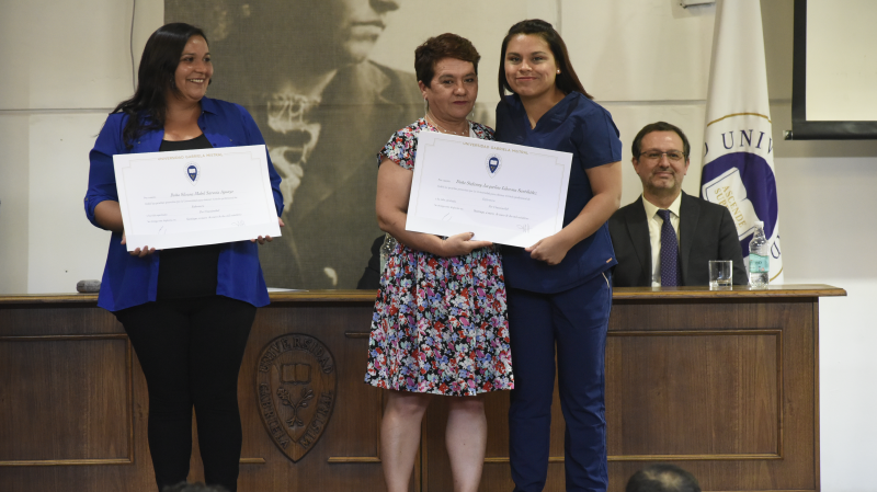 Foto 27 de 69: Galería fotográfica (Segunda parte): Ceremonias de Titulación UGM Año Académico 2022 Escuela de Ciencias de la Salud UGM