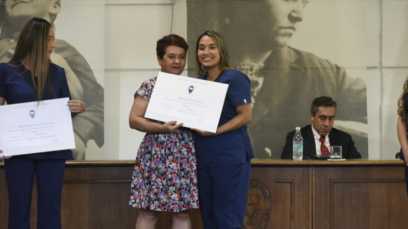 Foto 32 de 69: Galería fotográfica (Segunda parte): Ceremonias de Titulación UGM Año Académico 2022 Escuela de Ciencias de la Salud UGM