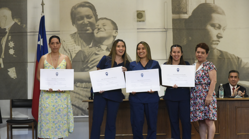 Foto 34 de 69: Galería fotográfica (Segunda parte): Ceremonias de Titulación UGM Año Académico 2022 Escuela de Ciencias de la Salud UGM