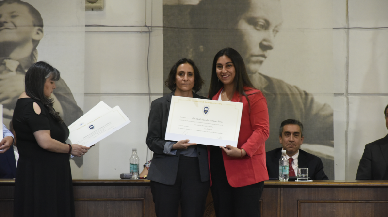 Foto 44 de 69: Galería fotográfica (Segunda parte): Ceremonias de Titulación UGM Año Académico 2022 Escuela de Ciencias de la Salud UGM