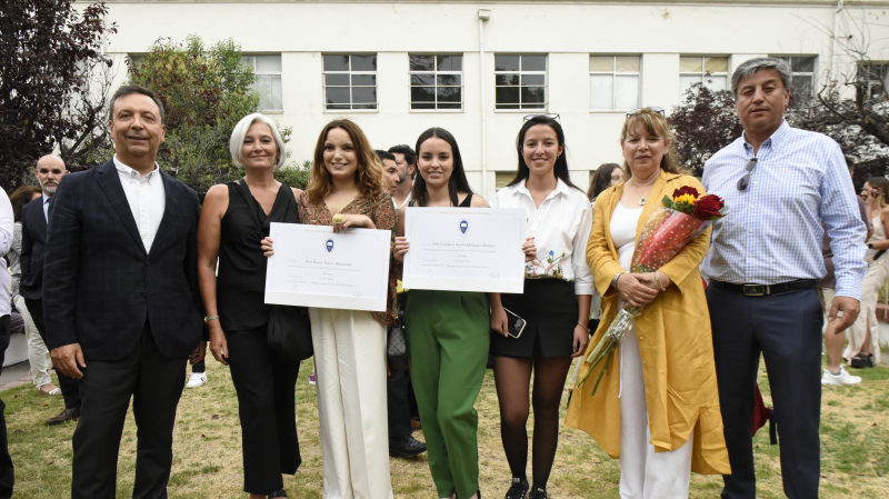 Foto 28 de 37: Galería fotográfica (Segunda Parte): Ceremonias de Titulación UGM Año Académico 2022 Ingenierías, Diseño, Psicología, Educación y Magíster UGM
