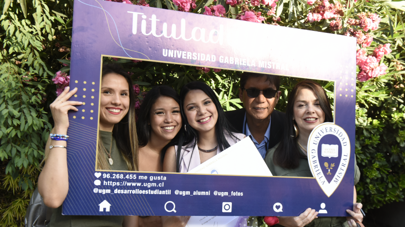 Foto 67 de 69: Galería fotográfica (Segunda parte): Ceremonias de Titulación UGM Año Académico 2022 Escuela de Ciencias de la Salud UGM