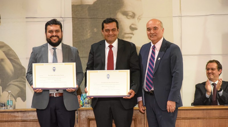 Foto 14 de 28: Universidad Gabriela Mistral realizó ceremonias de titulación para sus egresados y titulados 2022