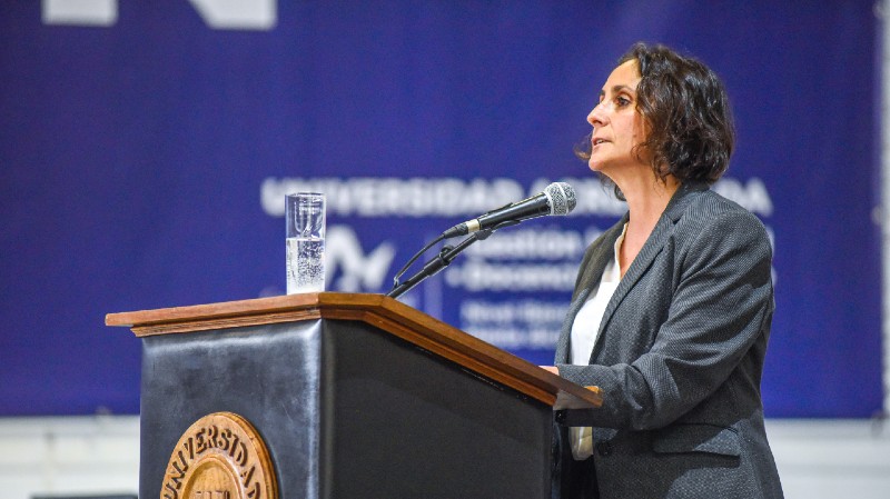 Foto 3 de 28: Universidad Gabriela Mistral realizó ceremonias de titulación para sus egresados y titulados 2022