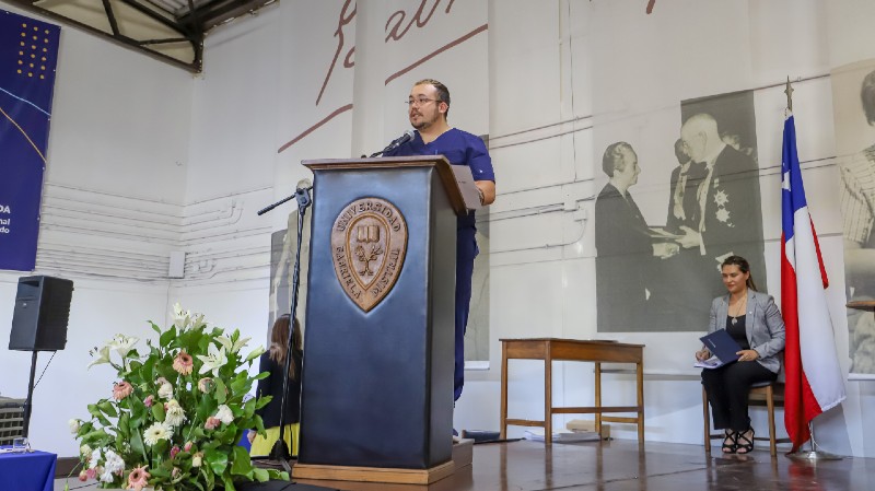 Foto 27 de 28: Universidad Gabriela Mistral realizó ceremonias de titulación para sus egresados y titulados 2022