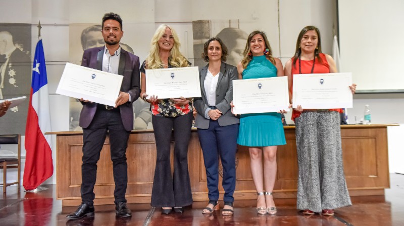 Foto 5 de 28: Universidad Gabriela Mistral realizó ceremonias de titulación para sus egresados y titulados 2022