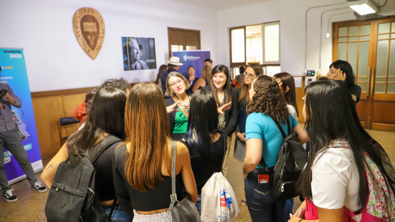 Foto 4 de 12: Universidad Gabriela Mistral y Fundación InsideChile recibieron a estudiantes de intercambio de Brasil