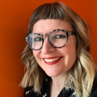 Imagen de la noticia: Destacada directora de series de animación Meeka Stuart brindó masterclass para estudiantes de Diseño y Artes Digitales UGM